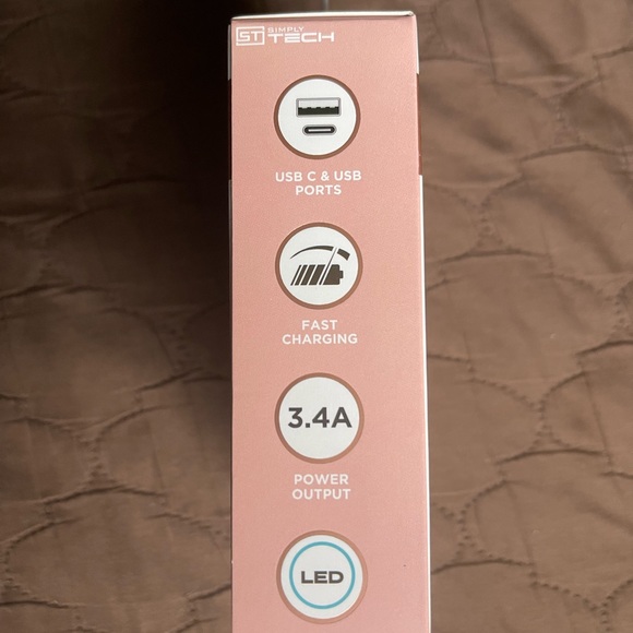 New 2 Port Rapid Car Charger With USB + USB Type C - Picture 4 of 5